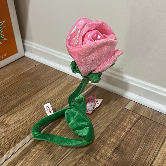 Other - Elegant Red Velvet Rose